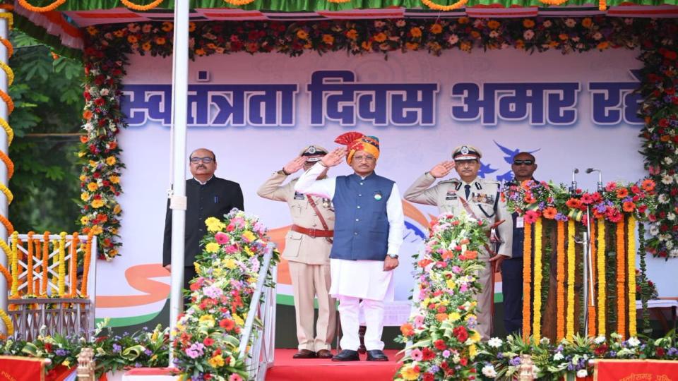 छत्तीसगढ़ में उत्साह और देशभक्ति के साथ मना 80वां स्वतंत्रता दिवस, मुख्यमंत्री विष्णु देव साय ने फहराया तिरंगा