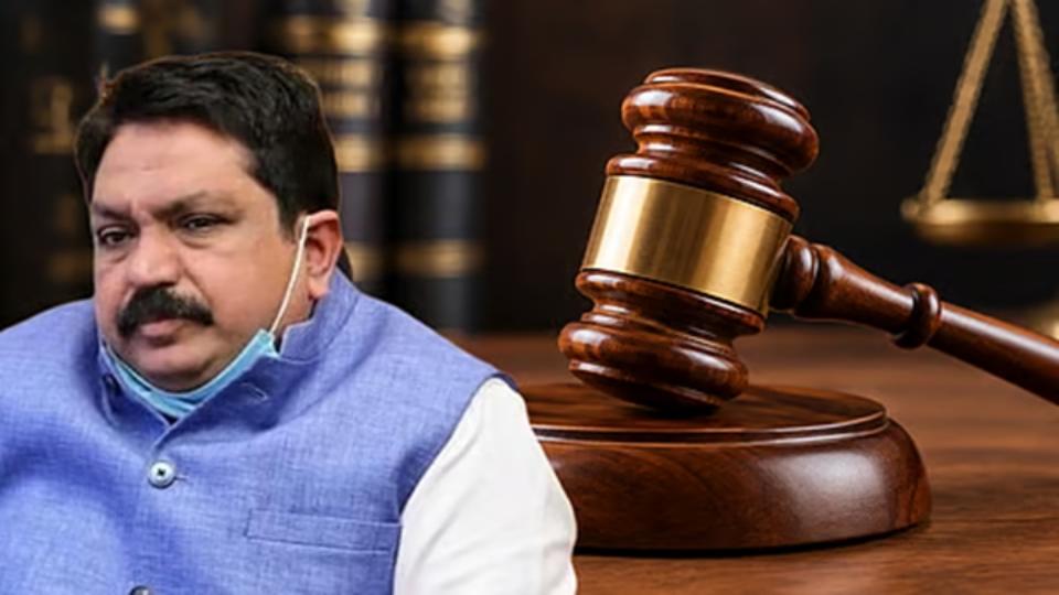 केरल: पूर्व ADGP टॉमिन जे. थाचनकरी को आय से अधिक संपत्ति मामले में 4 साल की सजा